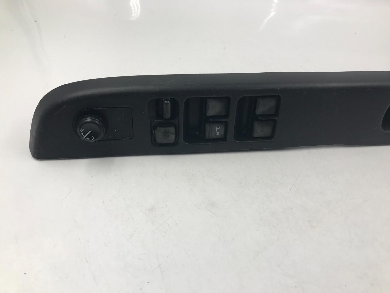 2000-2004 Nissan XTerra Master Power Window Switch OEM D02B51044