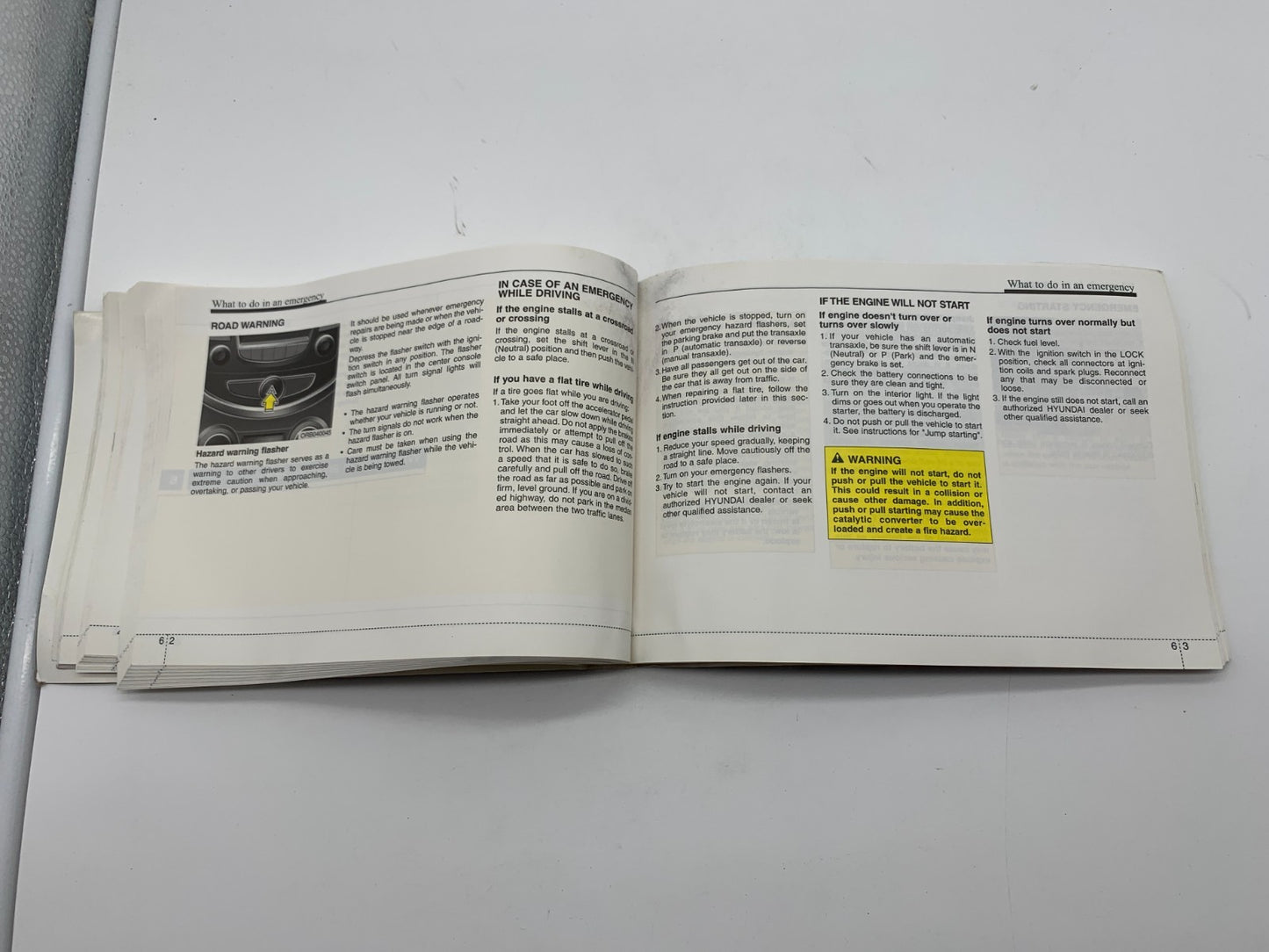 2012 Hyundai Accent Owners Manual Set with Case OEM B02B11020