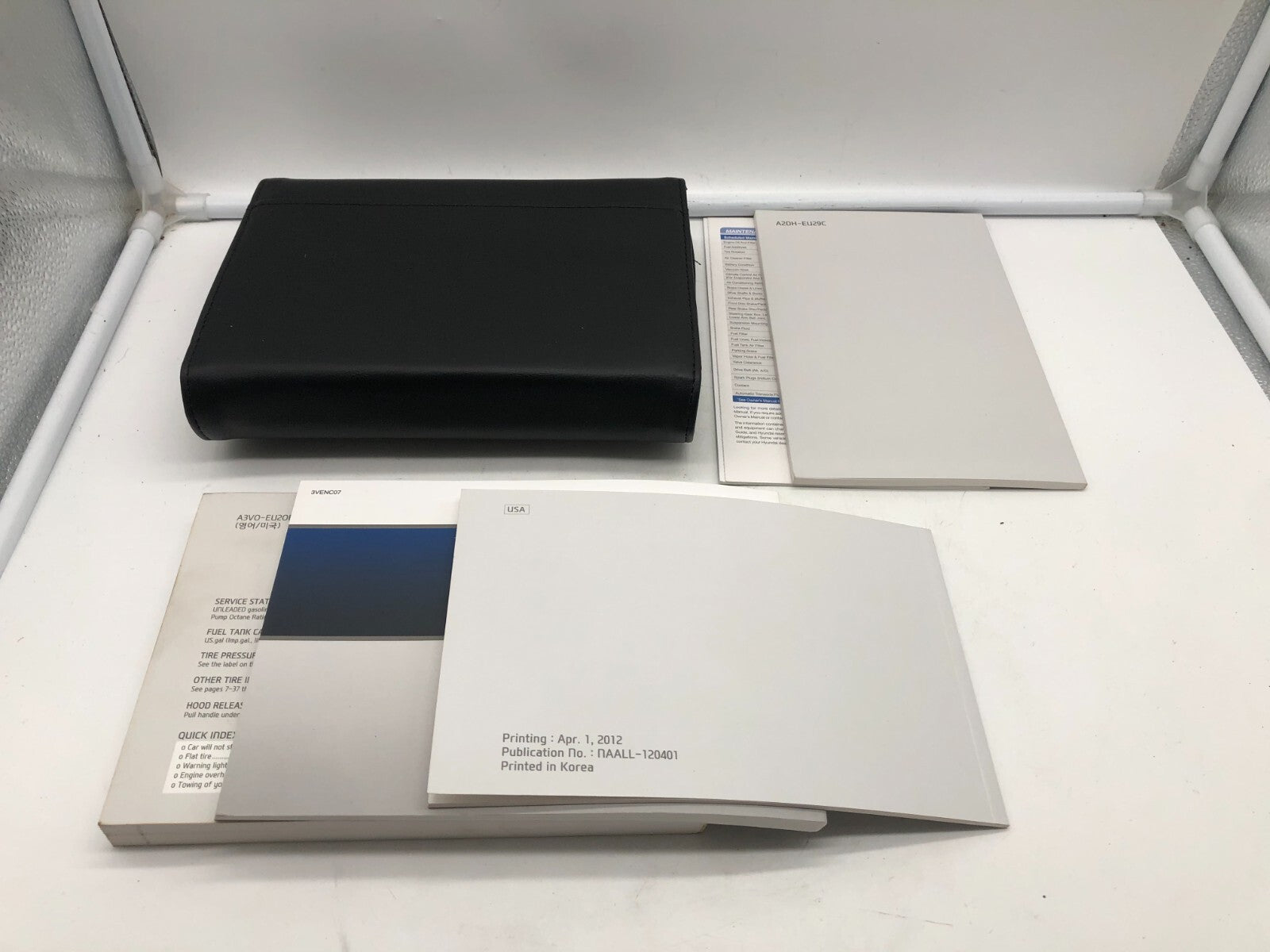 2013 Hyundai Azera Owners Manual Set with Case OEM A02B03031