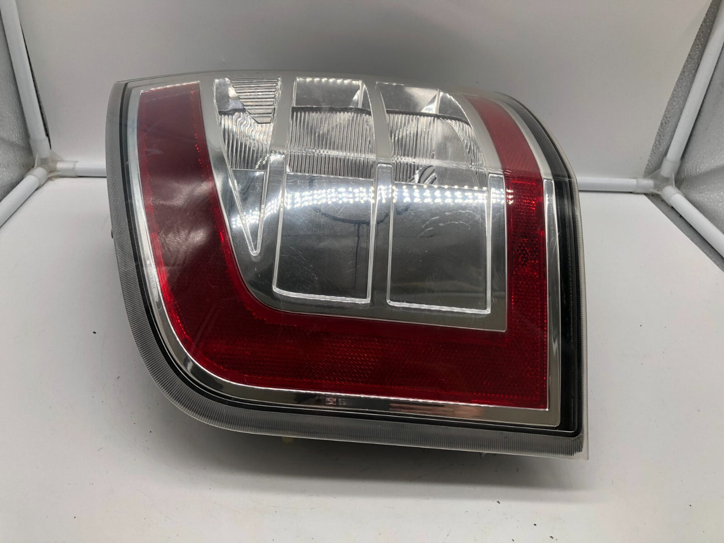 2007-2010 Ford Edge Driver Side Tail Light Taillight OEM D04B70008
