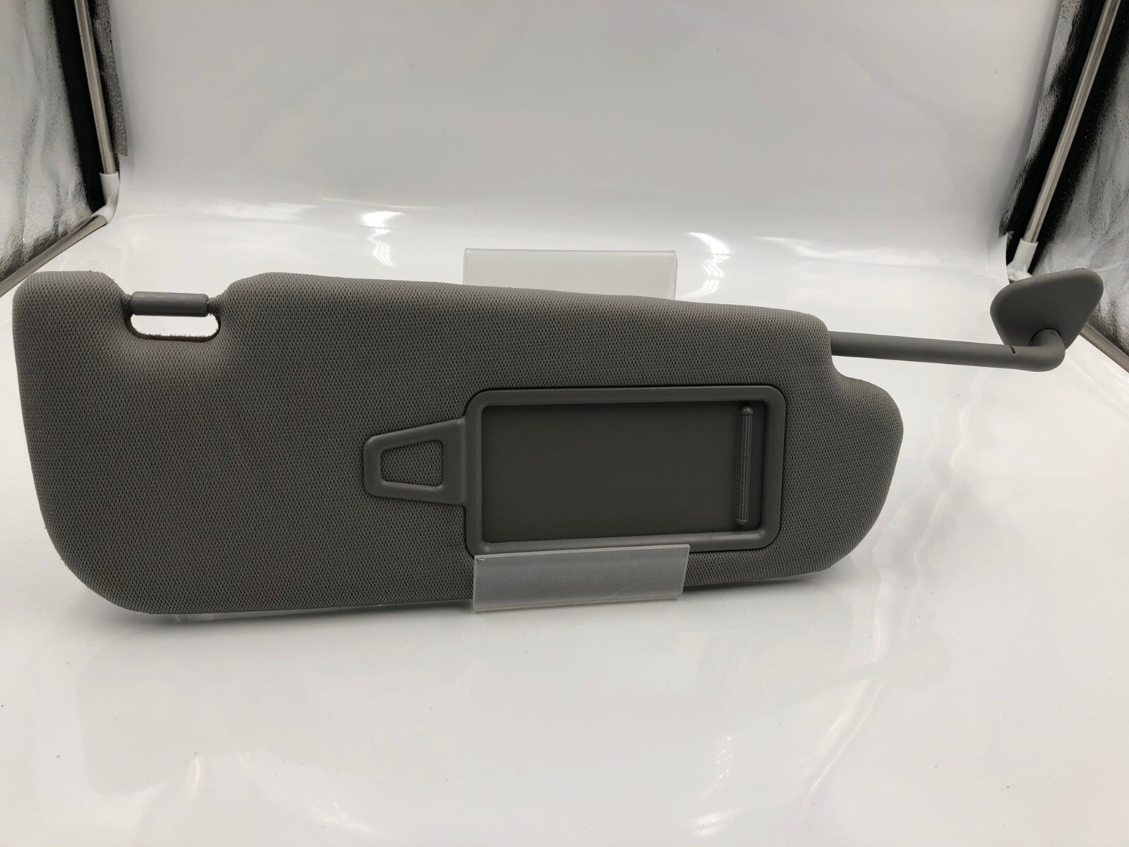 2011-2016 Kia Optima Passenger Sun Visor Gray Illuminated OEM D04B64008