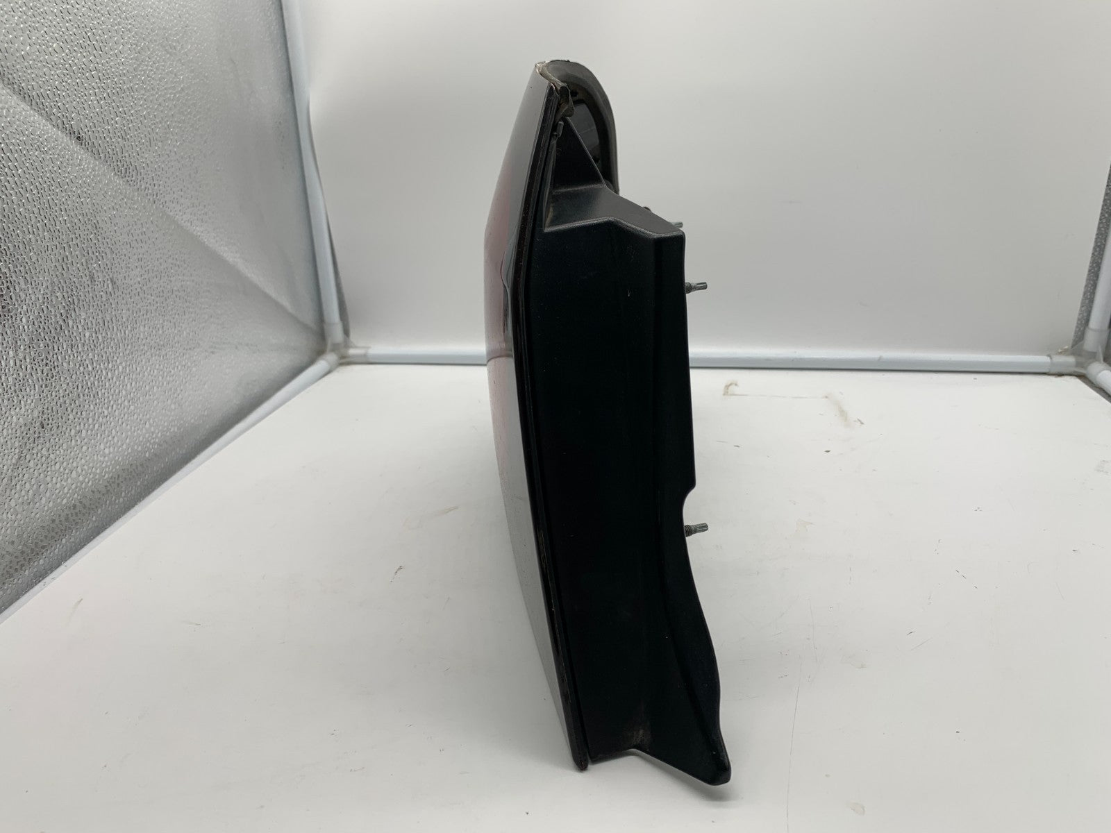 2004-2005 Chevrolet Impala Driver Side Tail Light Taillight OEM C01B10086