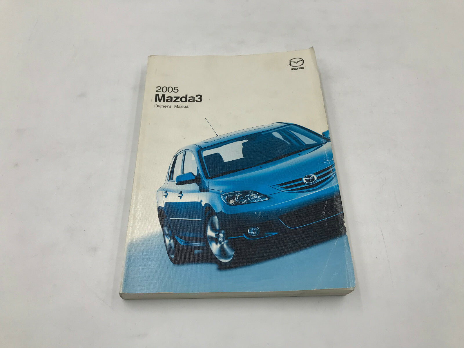2005 Mazda 3 Owners Manual Set with Case OEM B01B48041