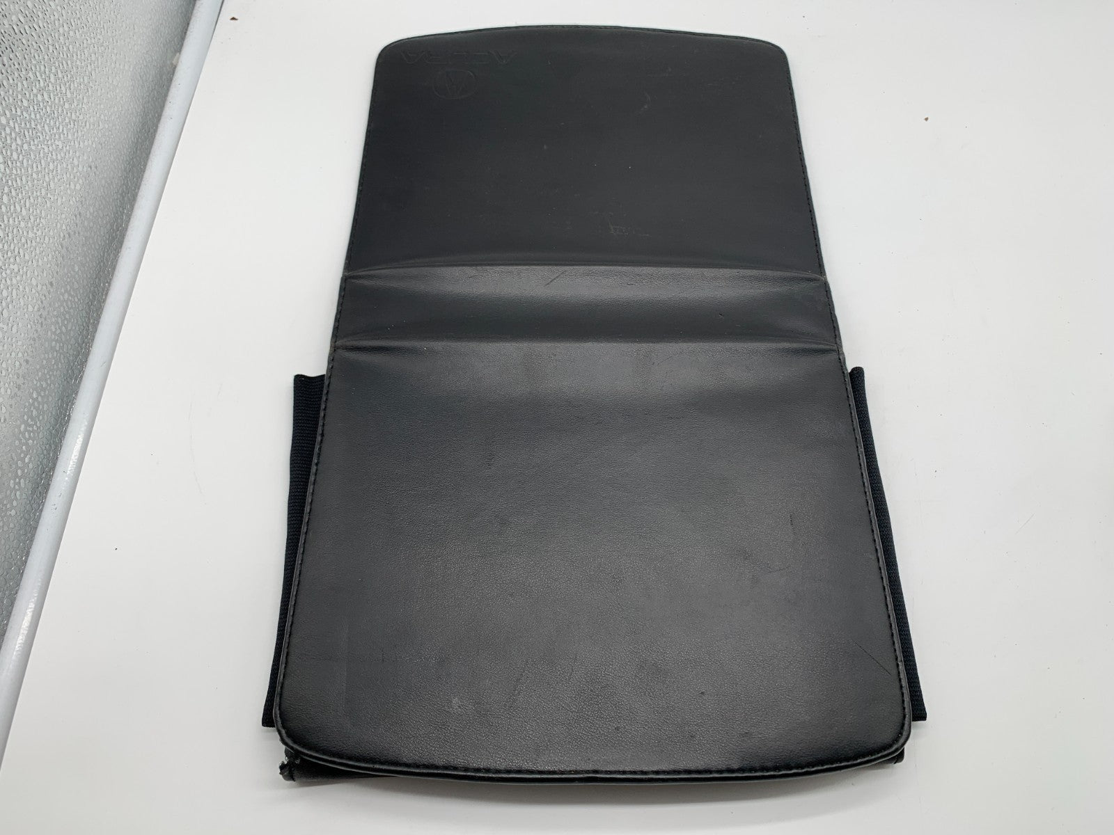 2005 Acura TL Owners Manual Set with Case OEM E04B02002