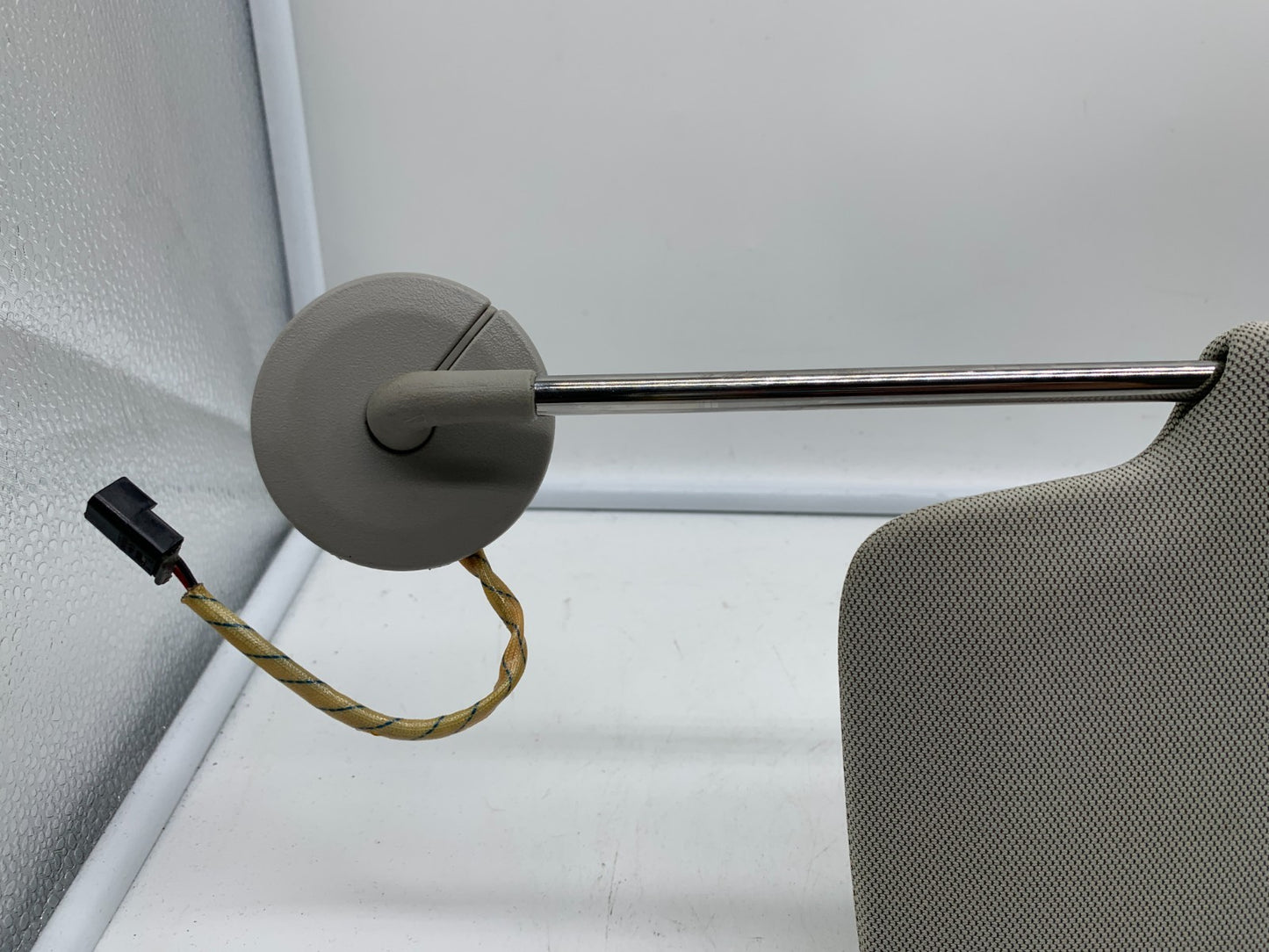 2013-2021 Buick Encore Passenger Sun Visor Gray Illuminated OEM A02B48072