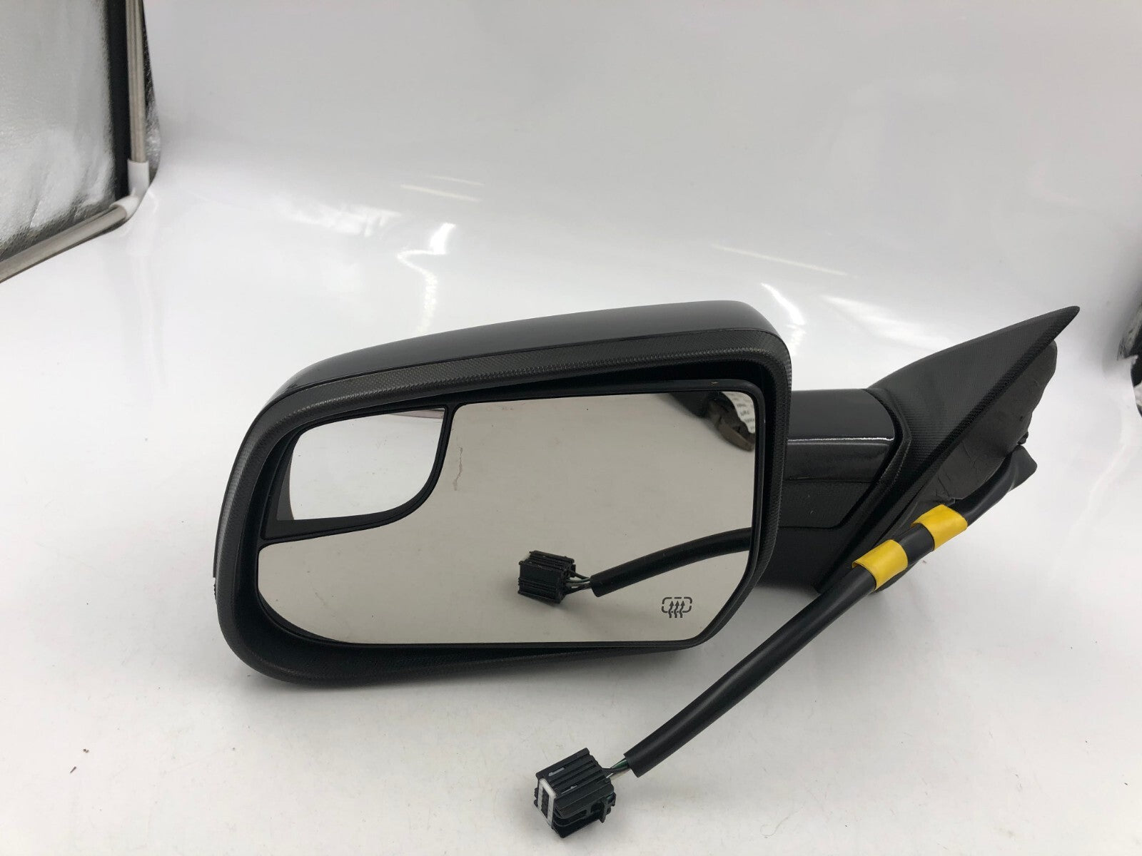 2011-2014 GMC Terrain Driver Side Power Door Mirror Gray OEM E03B64004