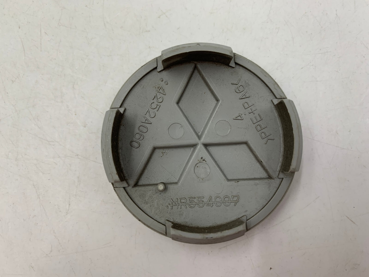 Mitsubishi Rim Wheel Center Cap Set Gray OEM D01B14039