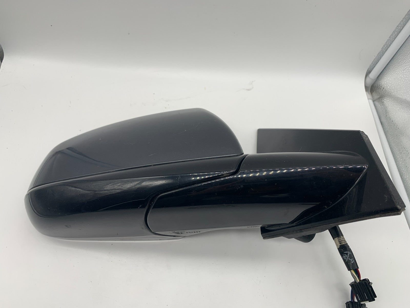 2010 Cadillac SRX Passenger Side View Power Door Mirror Gray OEM