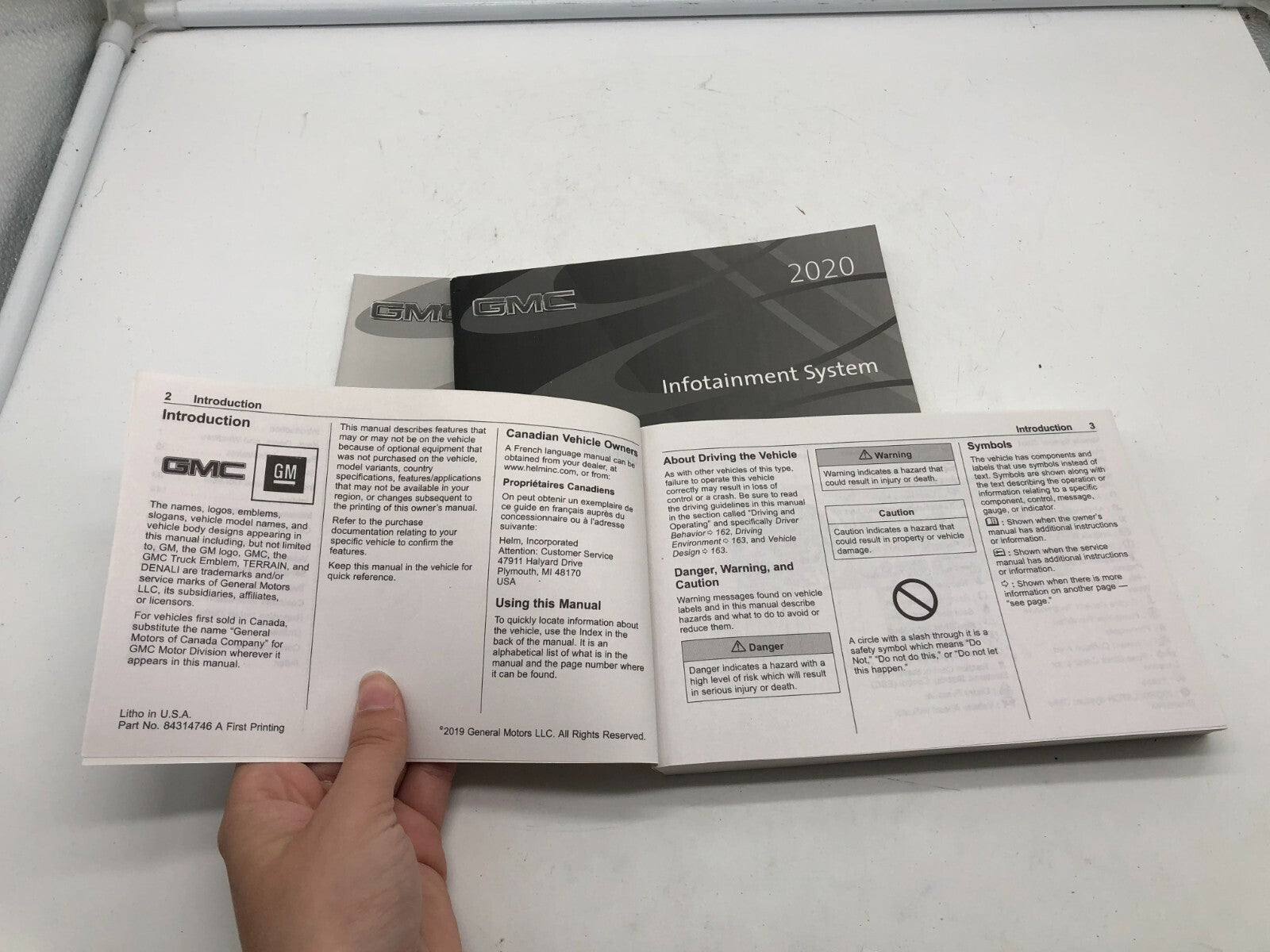 2020 GMC Terrain Terrain Denali Owners Manual Set OEM A02B03032