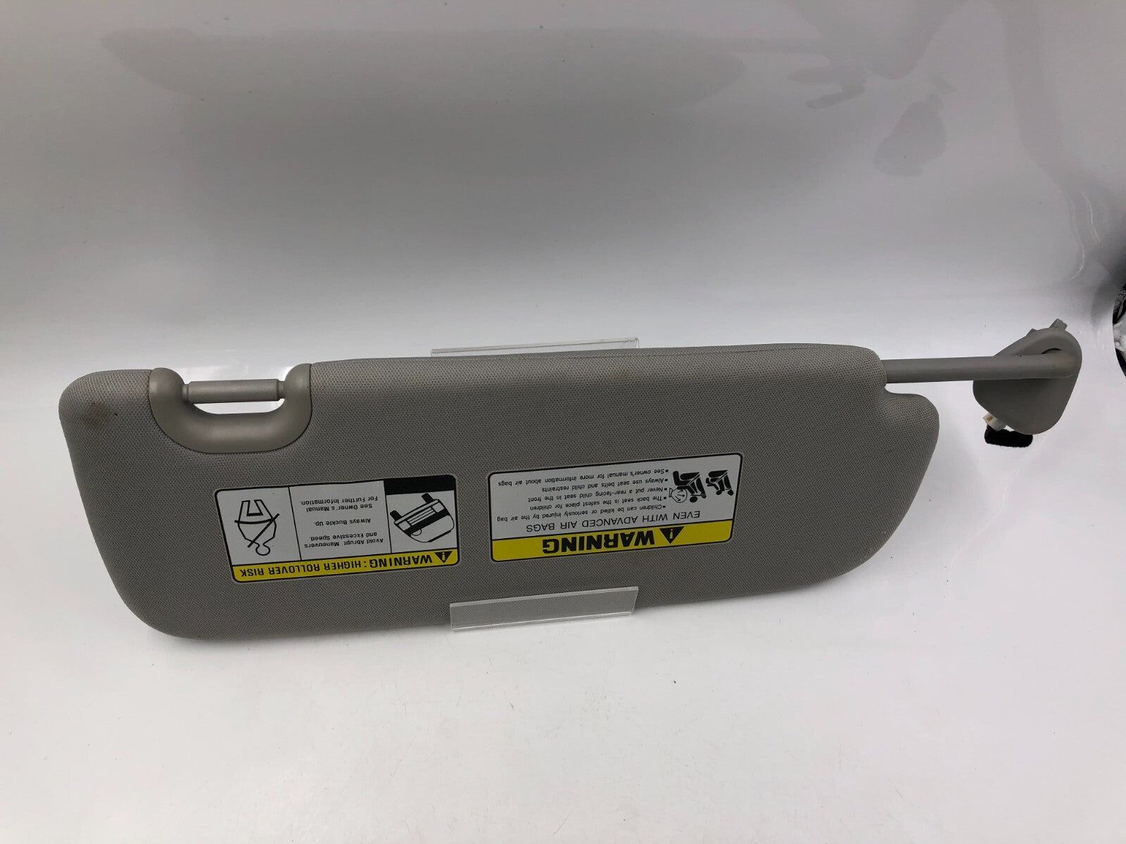 2013-2019 Hyundai Santa Fe Driver Sun Visor Gray Illuminated OEM C04B10011
