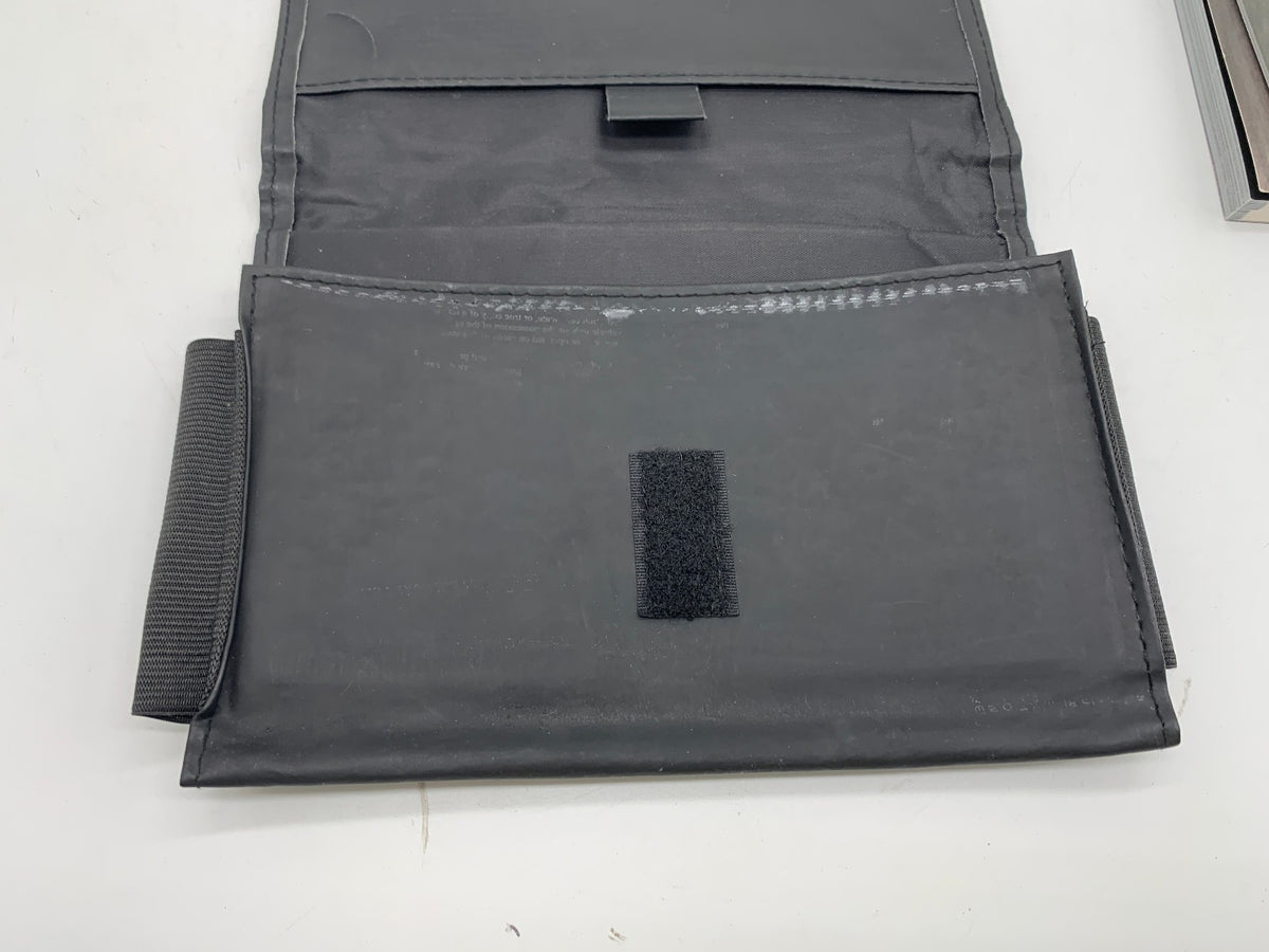 2018 Dodge Charger Owners Manual Set with Case OEM R01B13017