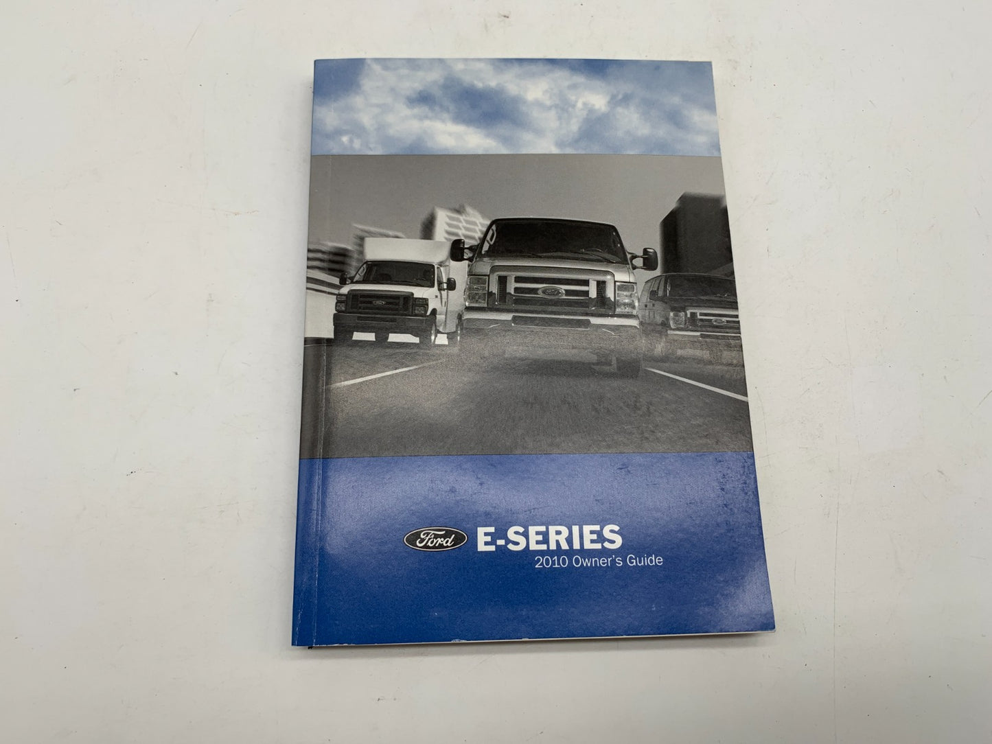 2010 Ford E-Series ESeries Owners Manual Set with Case OEM A04B28003