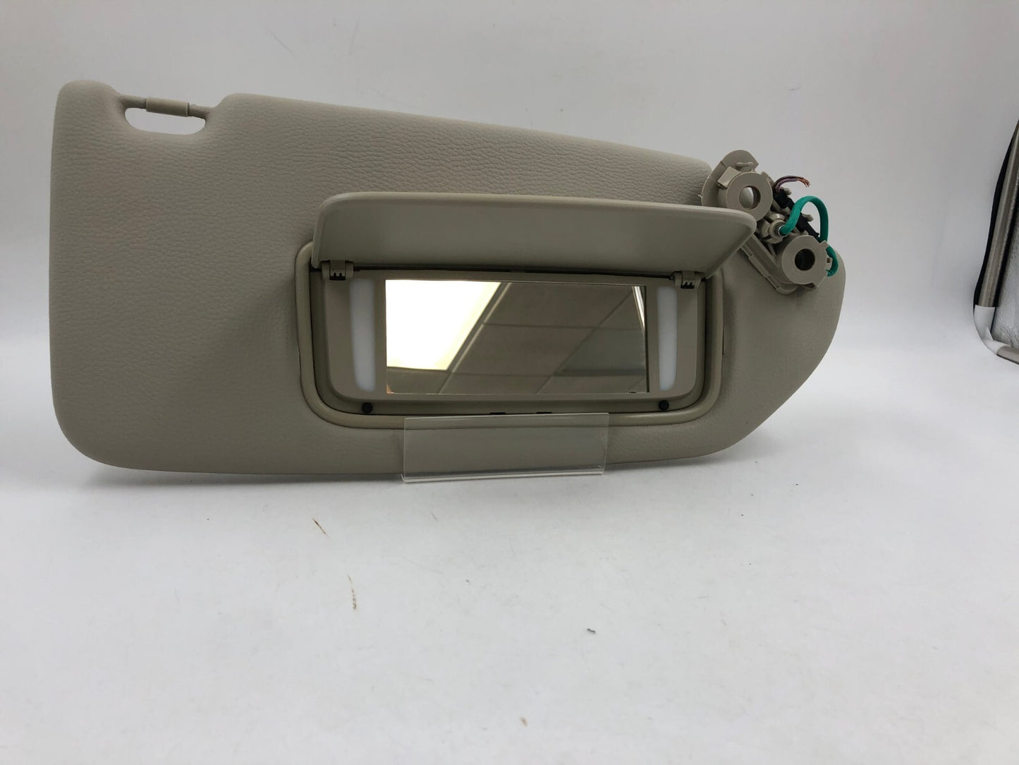 2002-2004 Volvo S60 Passenger Sun Visor Gray Illuminated OEM D03B53057