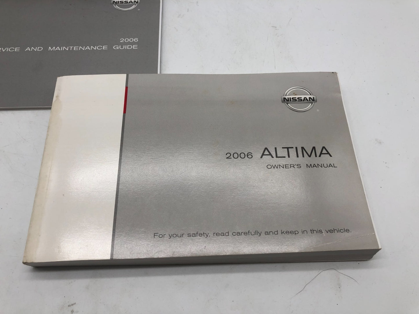 2006 Nissan Altima Owners Manual Set with Case OEM R01B14012