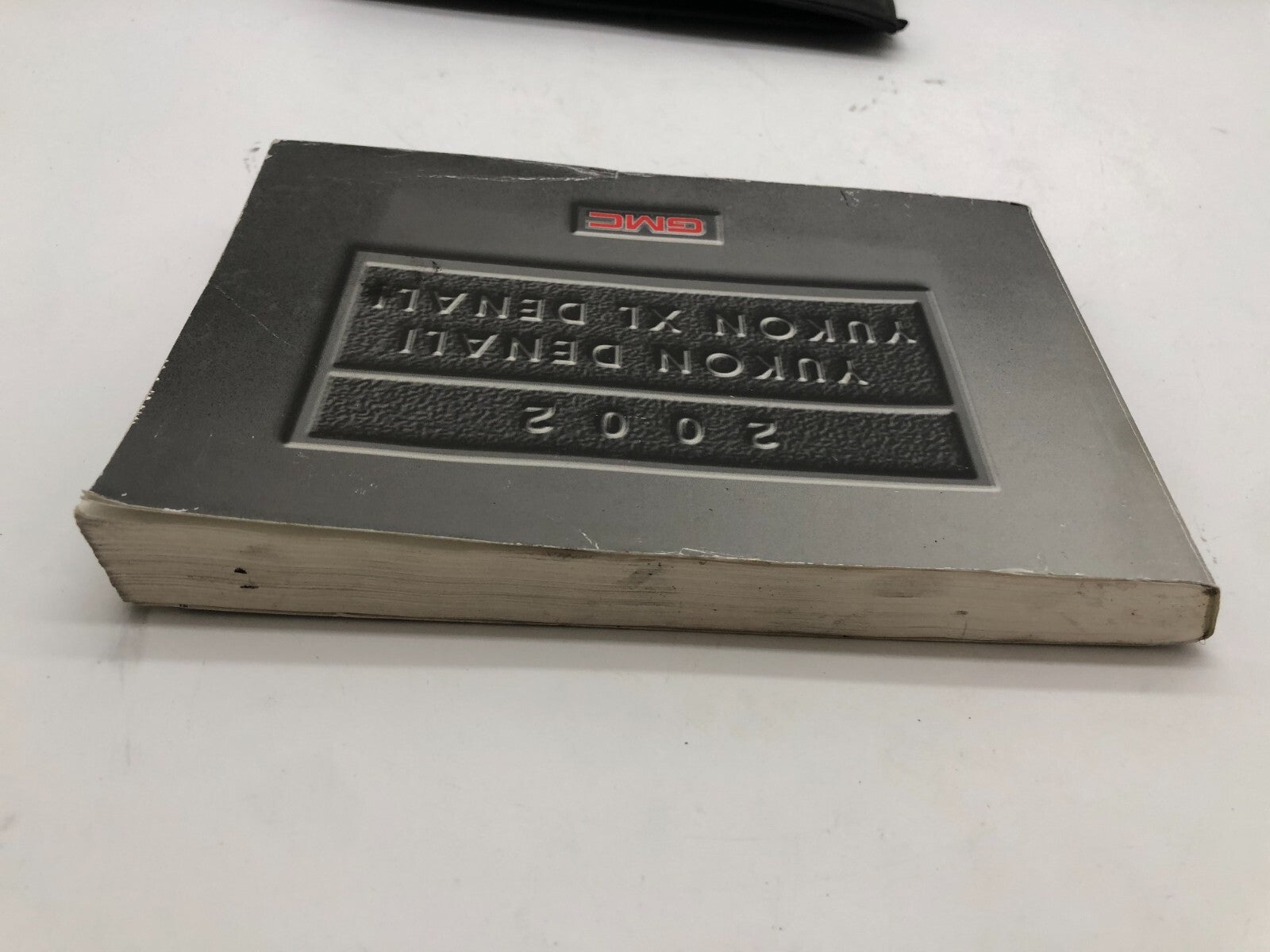 2002 GMC Yukon 1500 Owners Manual with Case OEM C01B53027