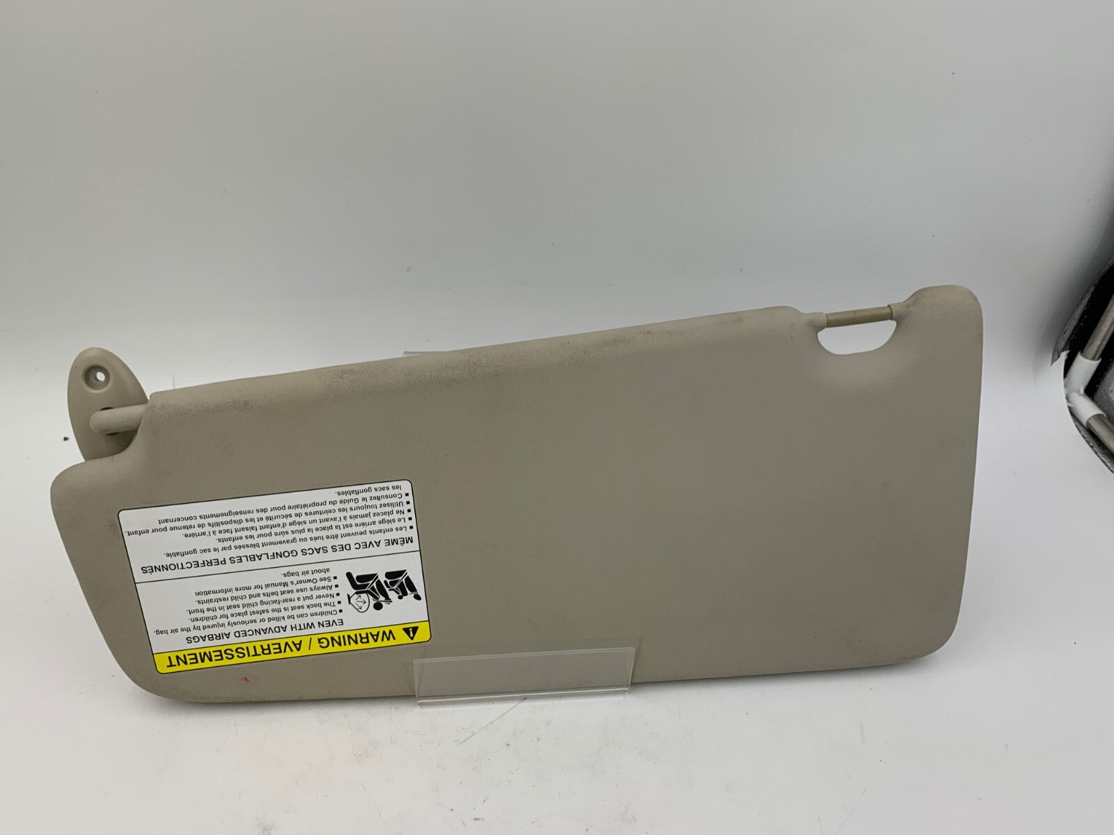 2008-2012 Land Rover LR2 Passenger Sun Visor Gray OEM D01B69008