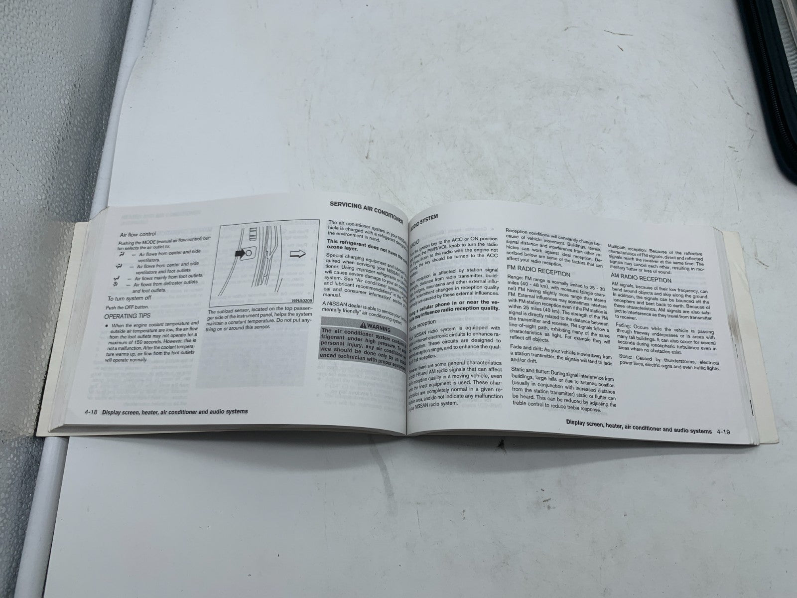2004 Nissan Maxima Owners Manual Set with Case OEM R01B15012