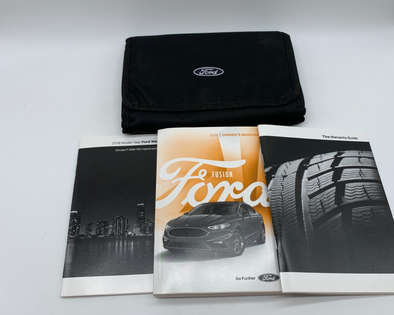 2018 Ford Fusion Owners Manual Set with Case OEM C03B08005