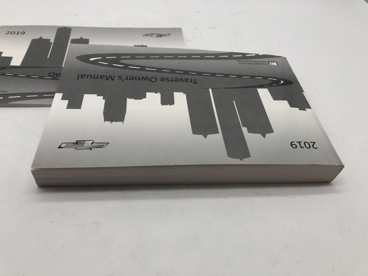 2019 Chevrolet Traverse Owners Manual Set OEM D02B01059
