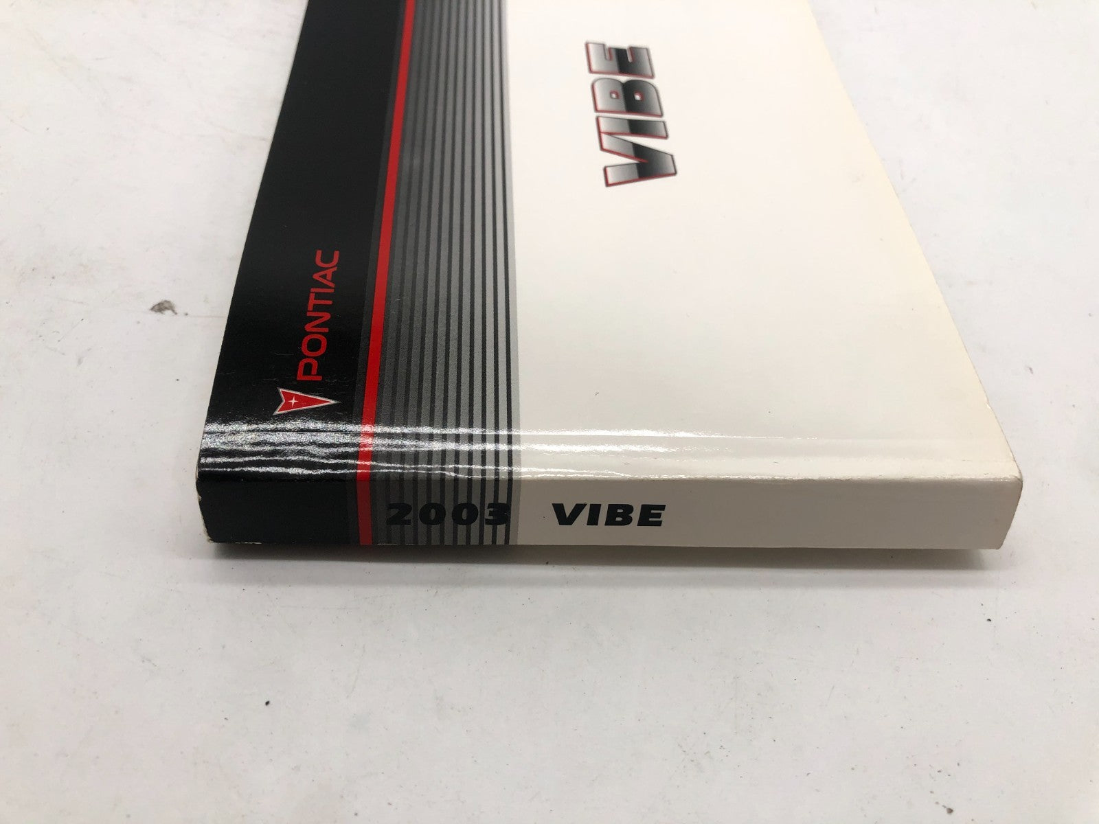 2003 Pontiac Vibe Owners Manual with Case OEM A01B02005