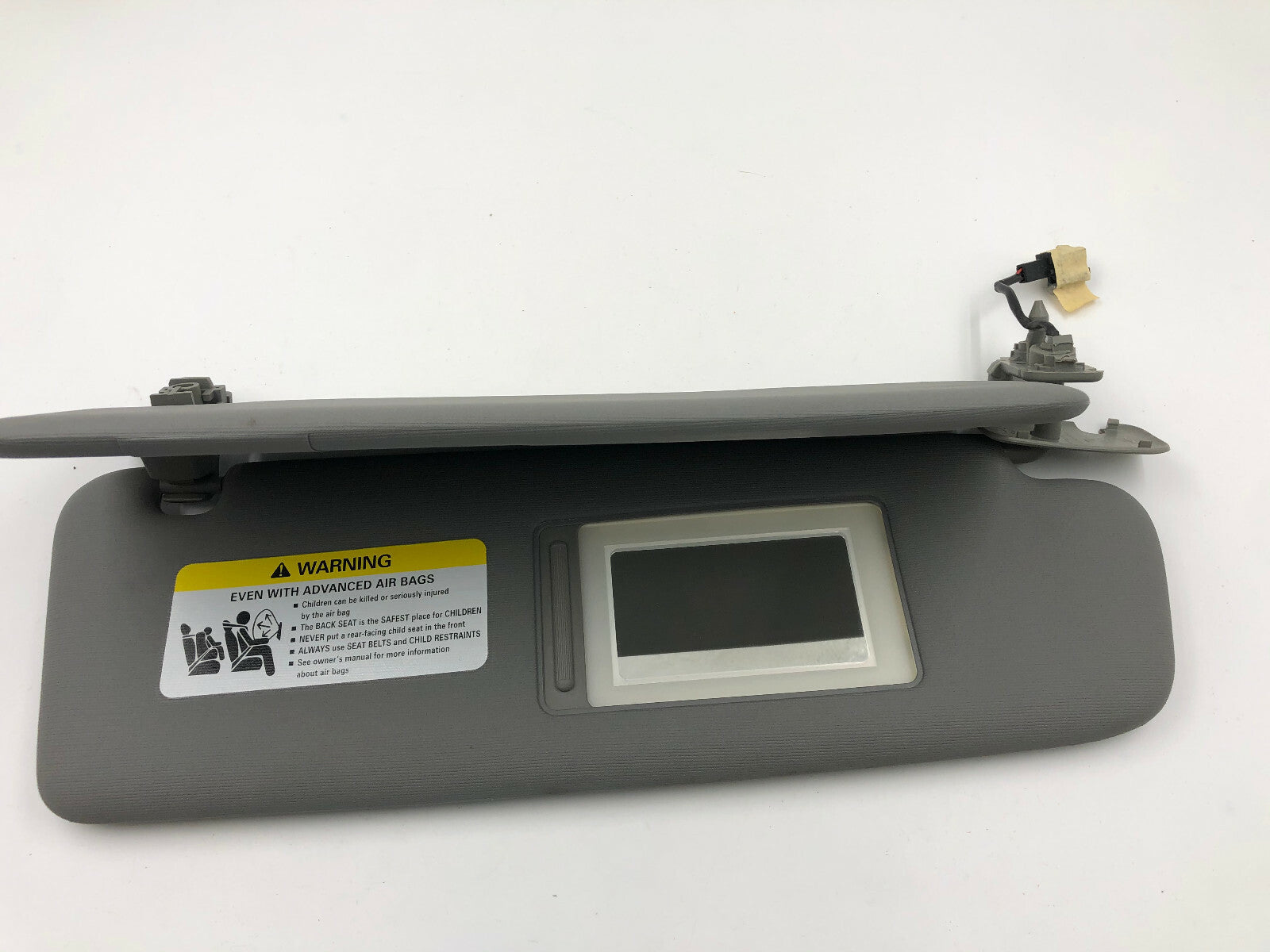 2004-2010 Volkswagen Touareg Passenger Sun Visor Gray Illuminated OEM A03B41002