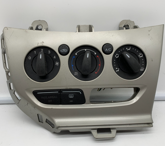 2013-2014 Ford Focus AC Heater Climate Control Unit OEM E04B29065