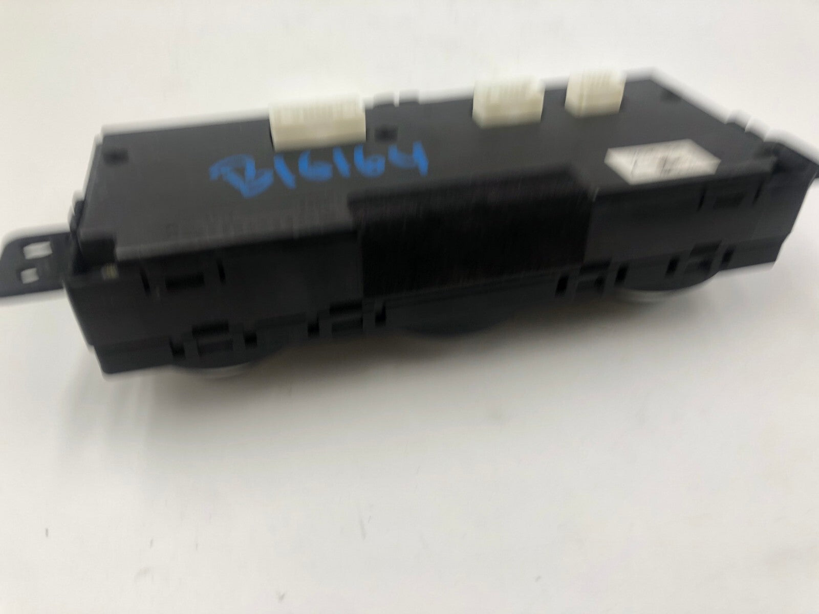 2010-2015 Mazda CX-9 CX9 AC Heater Climate Control Unit OEM E02B25008