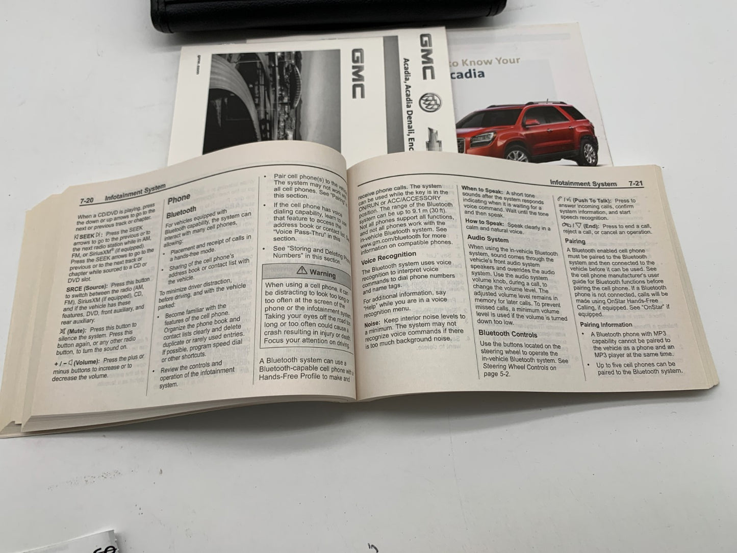 2014 GMC Acadia Denali Owners Manual Set with Case OEM B04B55051