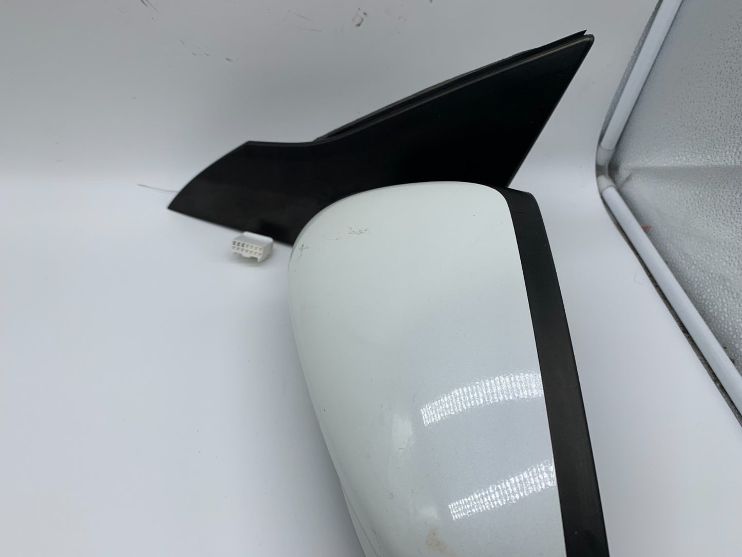 2013-2017 Honda Accord Sedan Driver Side View Power Door Mirror White B03B55035