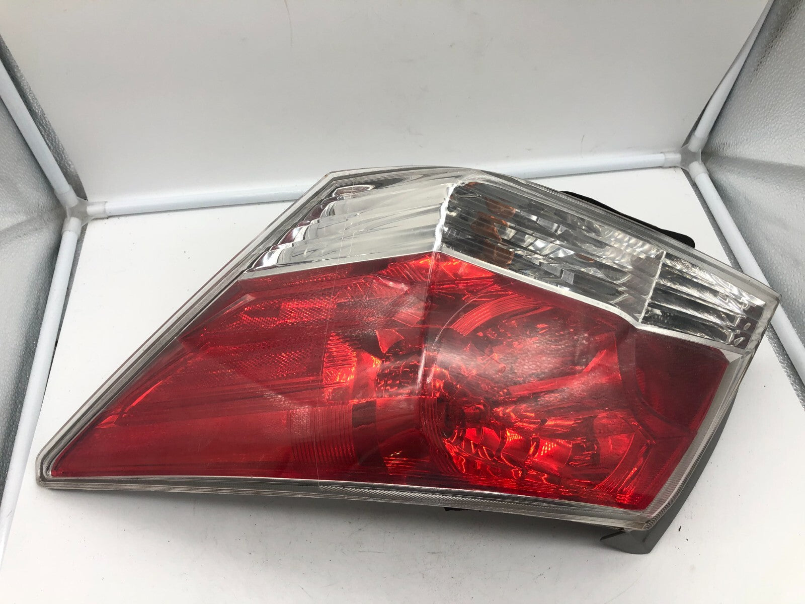 2008-2012 Honda Accord Sedan Passenger Side Tail Light Taillight OEM C03B08040