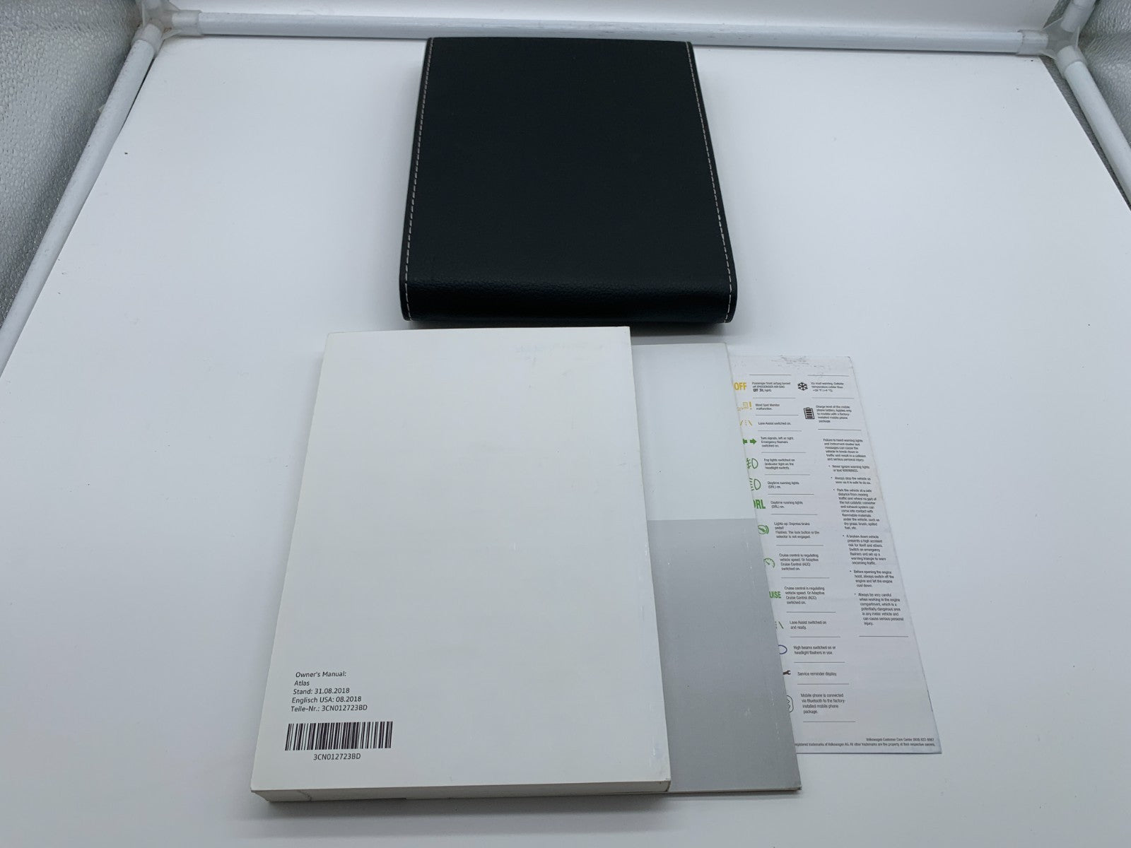 2019 Volkswagen Atlas Owners Manual Set with Case OEM A02B31010