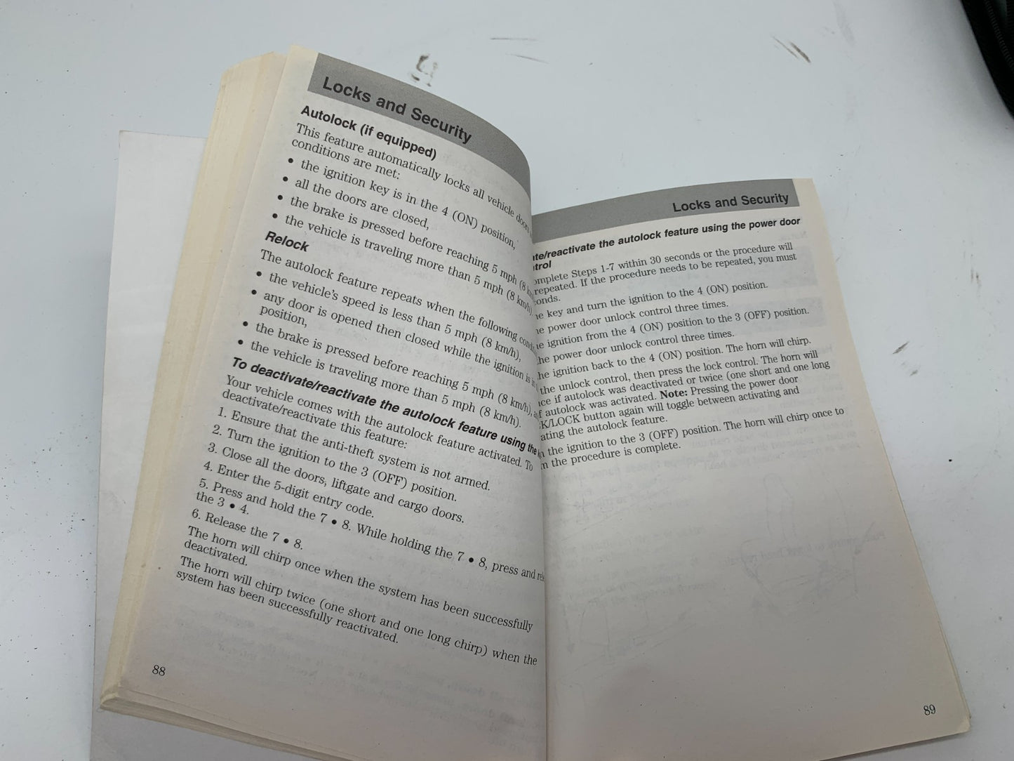 2006 Ford F Series Owners Manual Set with Case OEM D03B28001