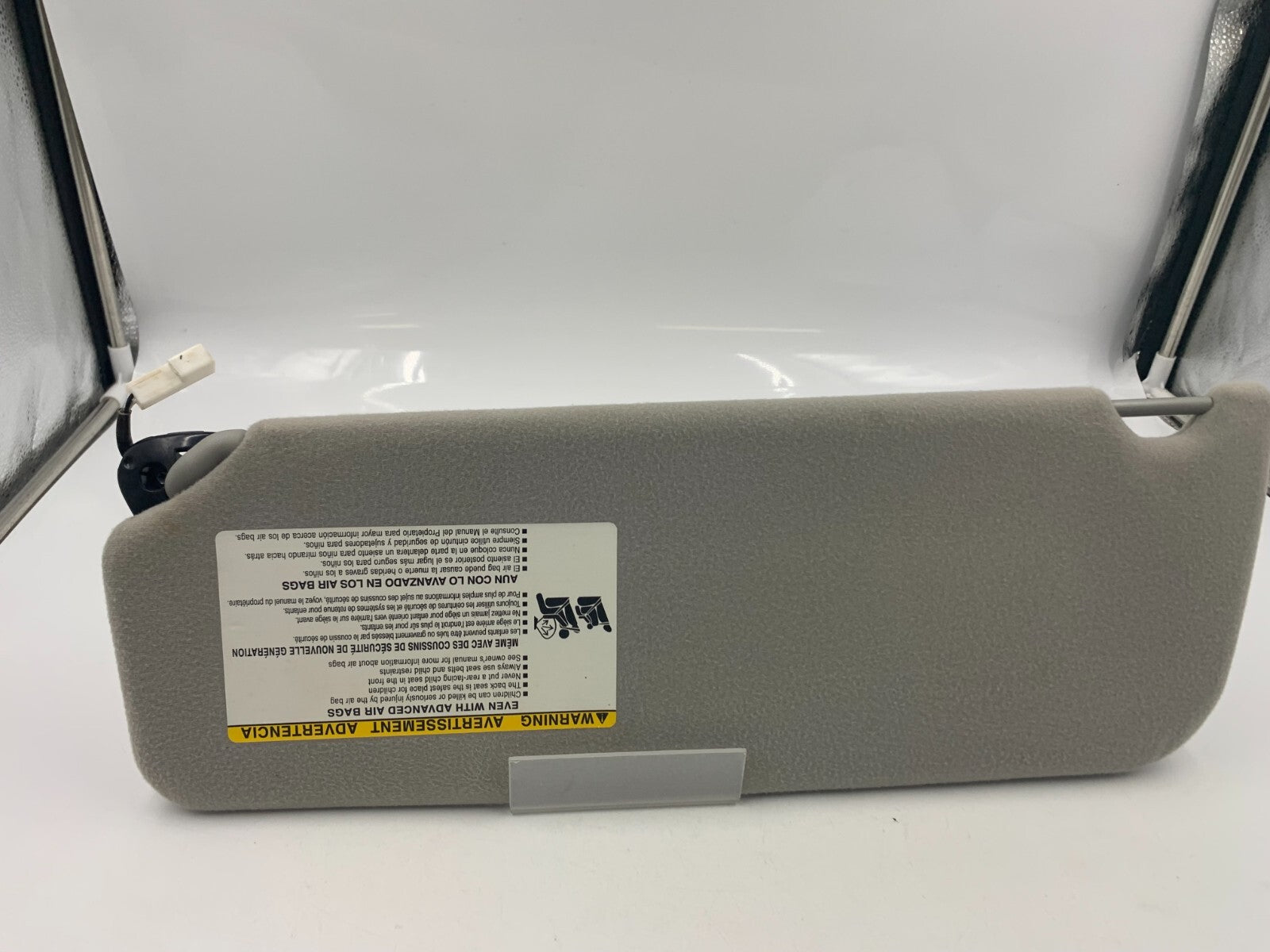 2005-2010 Toyota Sienna Passenger Sun Visor Gray Illuminated OEM B03B42046