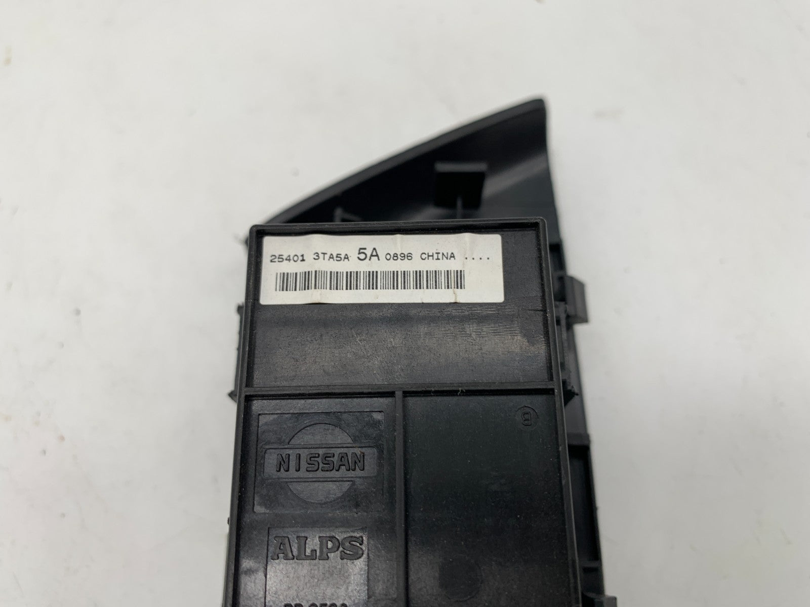 2013-2018 Nissan Altima Master Power Window Switch OEM B04B46008