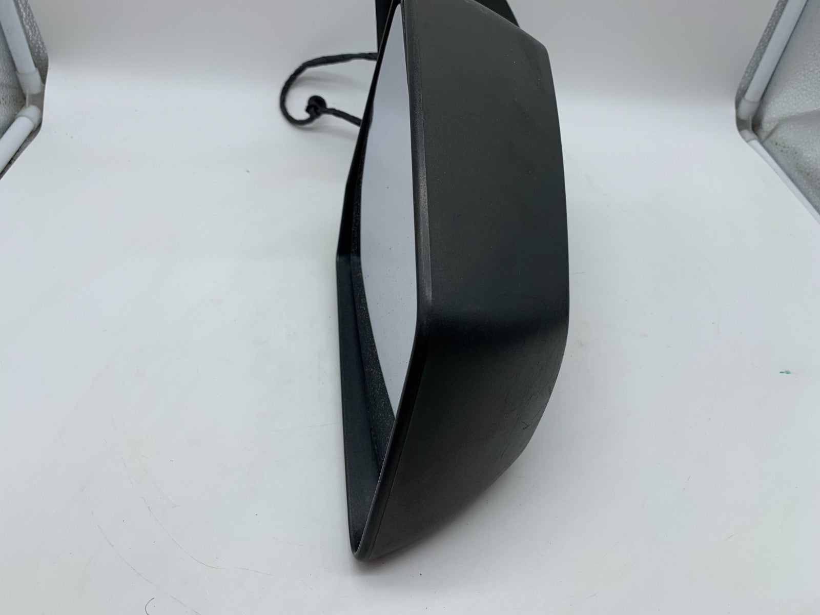 2007-2008 GMC Acadia Passenger Side View Power Door Mirror Black OEM B03B28004