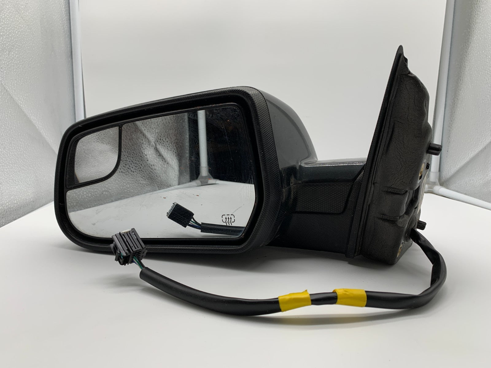 2011-2014 GMC Terrain Driver Side Power Door Mirror Gray OEM A03B27006