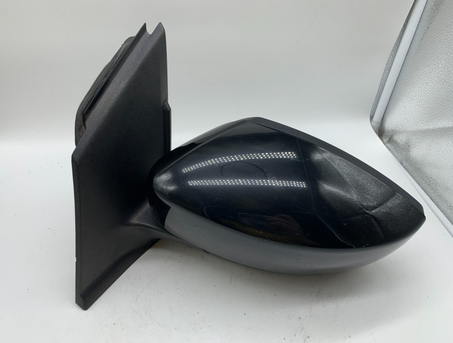 2017-2019 Ford Escape Driver Side View Power Door Mirror Black OEM D02B20001