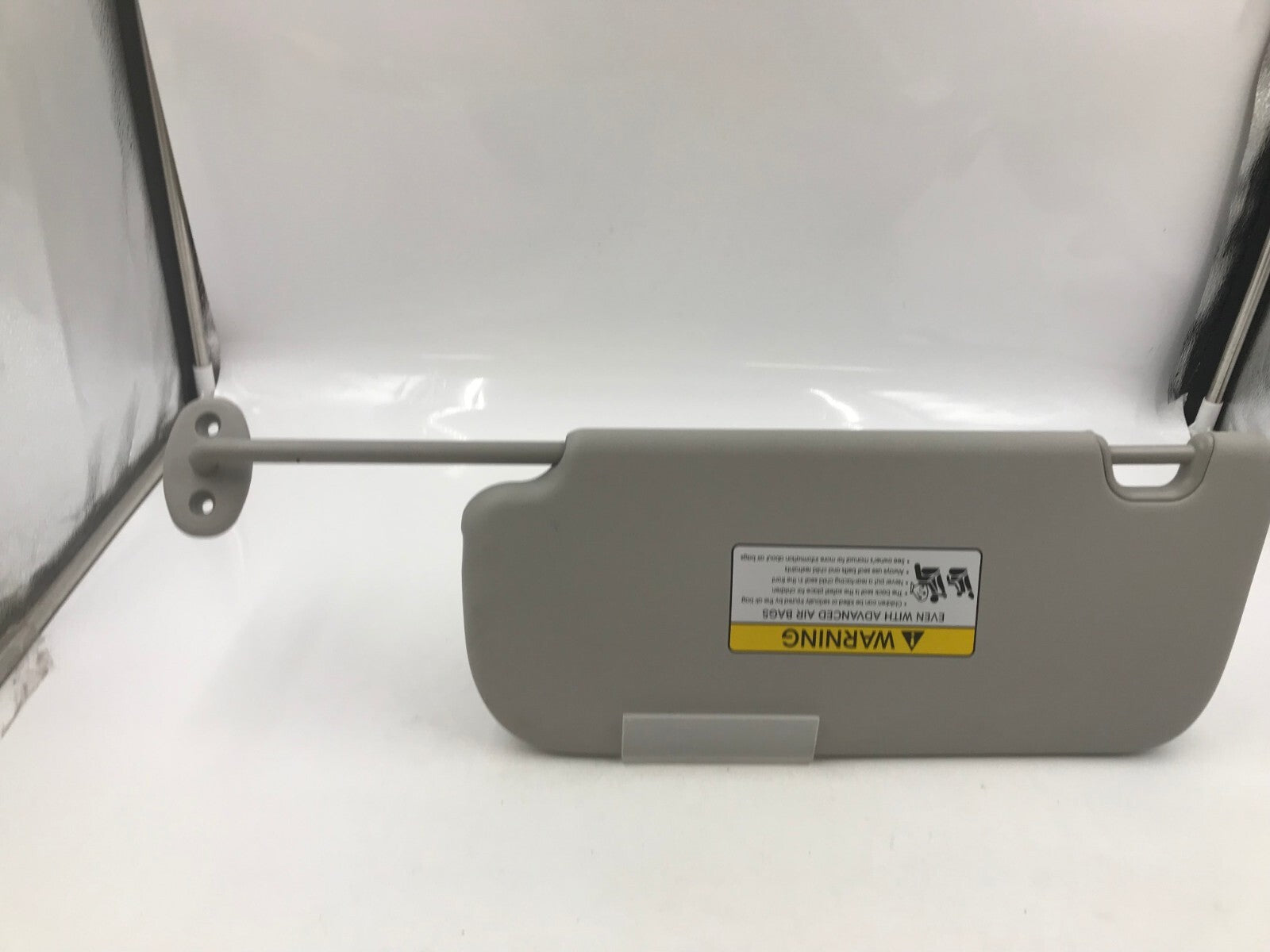 2014-2019 Kia Soul Passenger Sun Visor Gray OEM E02B29062