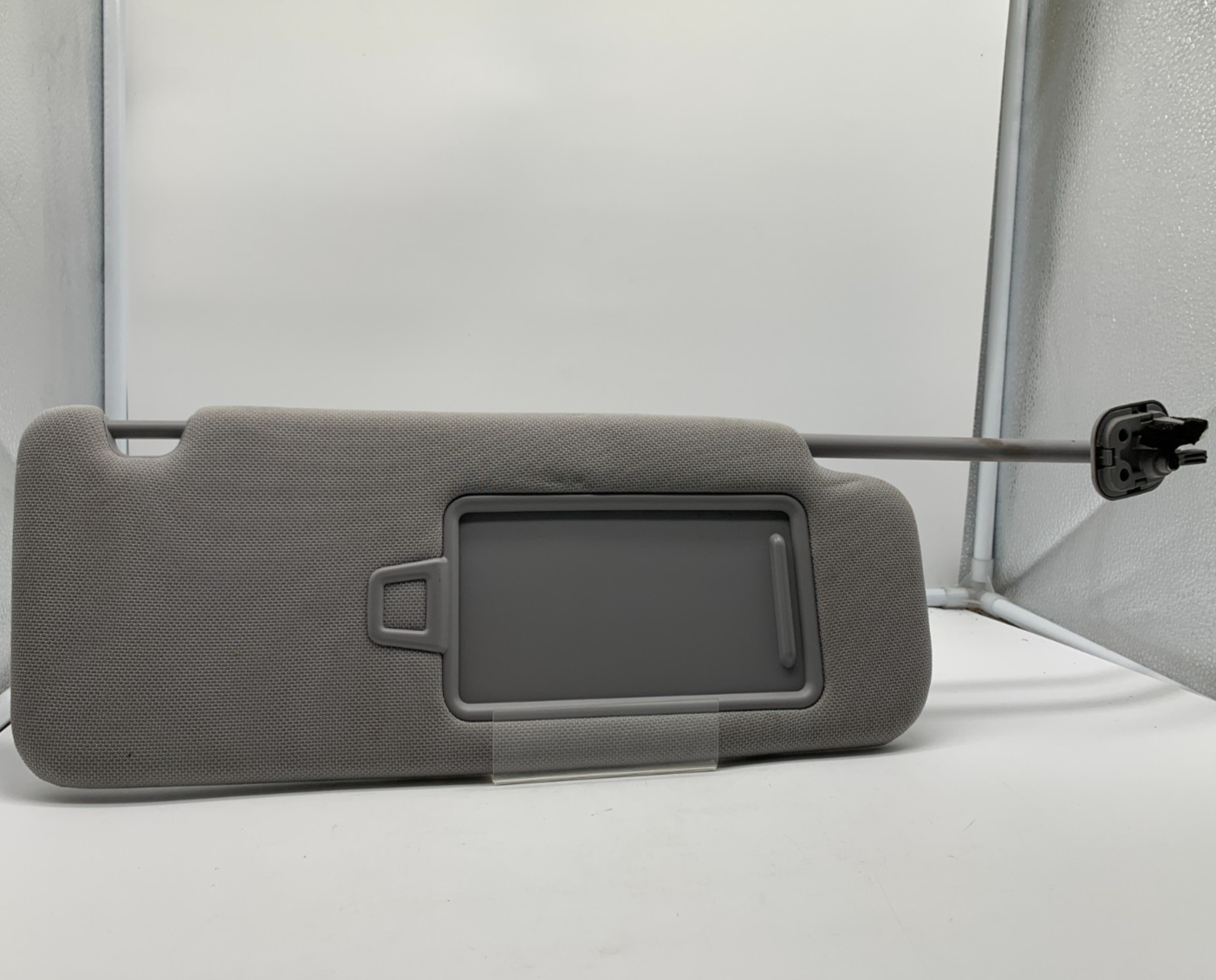 2015-2019 Hyundai Sonata Passenger Sun Visor Gray Illuminated OEM A02B38001