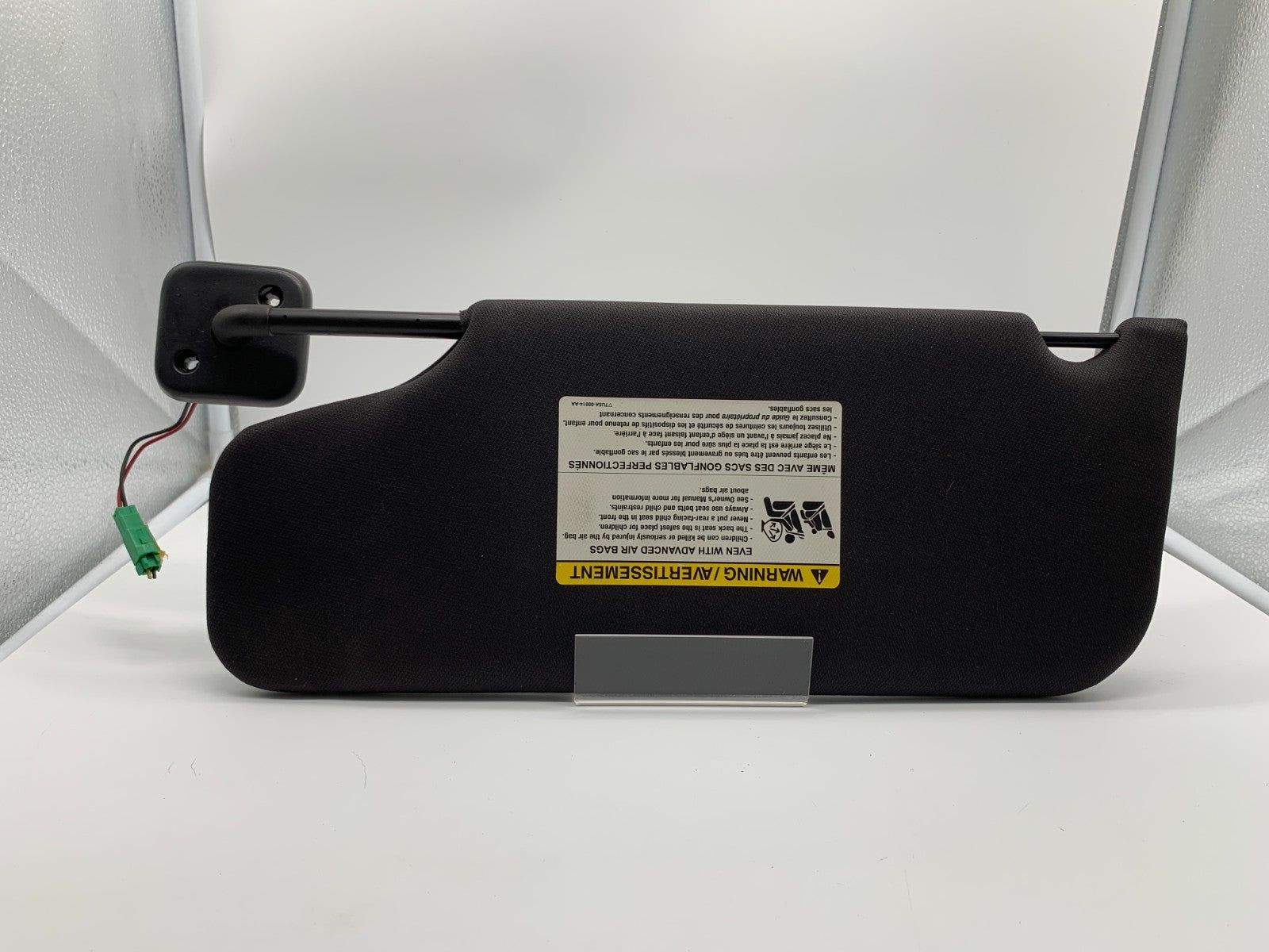 2009 Lincoln MKS Passenger Side Sun Visor Black Illuminated OEM B04B37004
