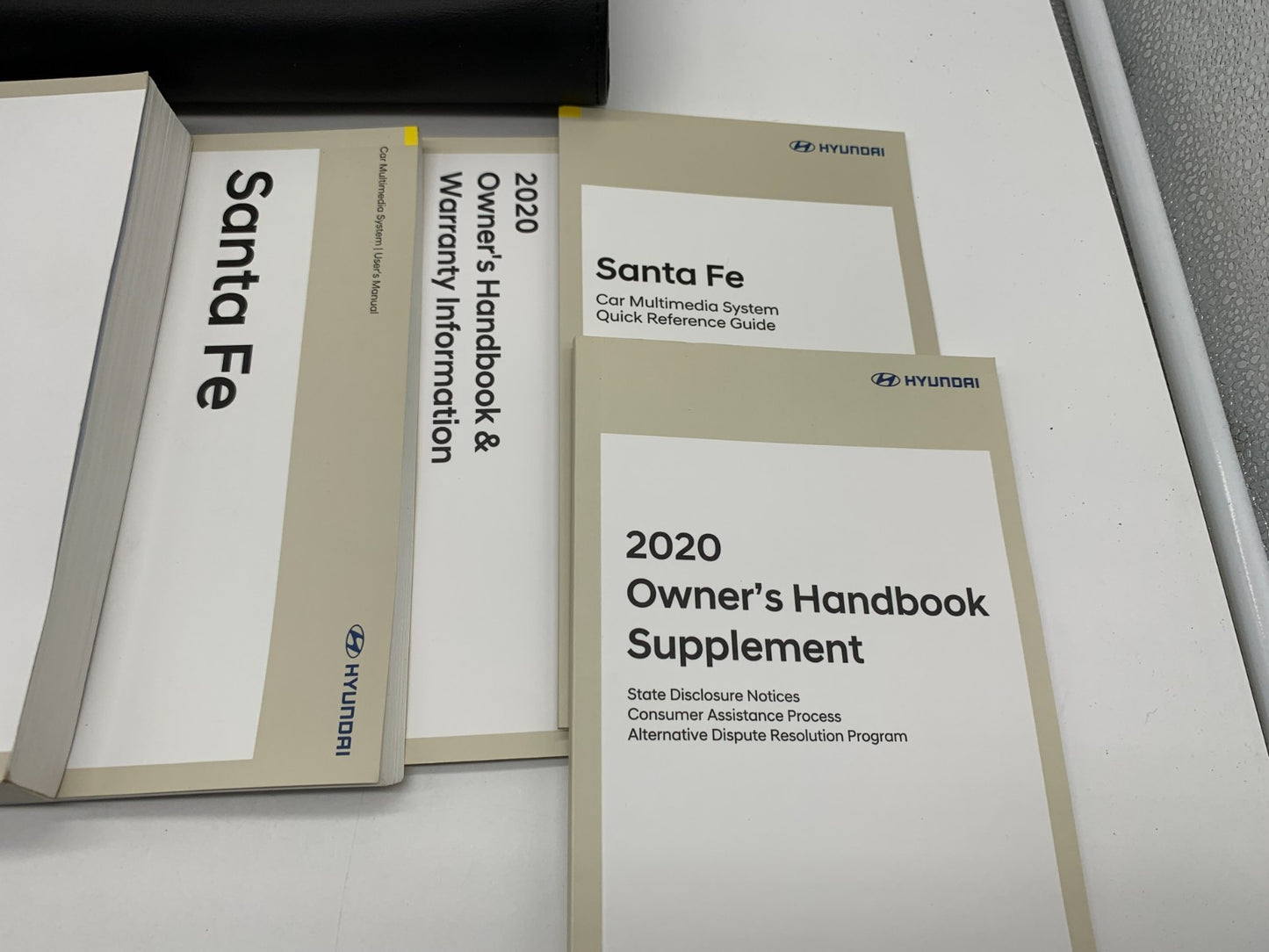 2020 Hyundai Santa FE Sport Owners Manual Set with Case OEM C02B13062