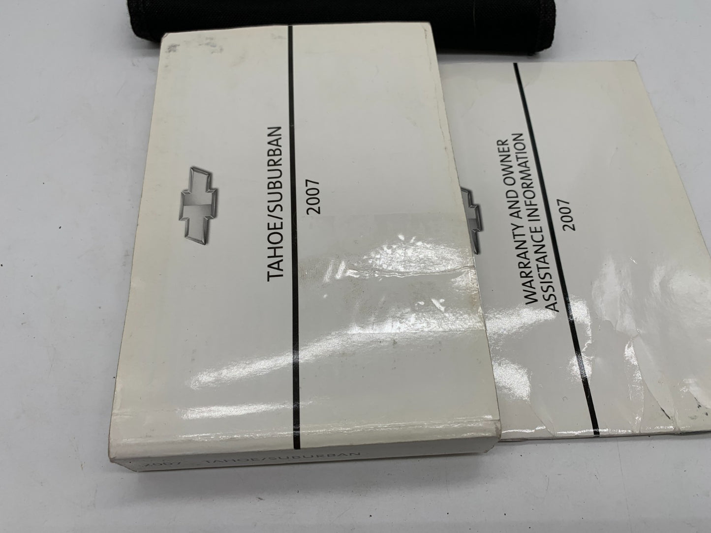 2007 Chevrolet Tahoe Suburban Owners Manual Set with Case OEM