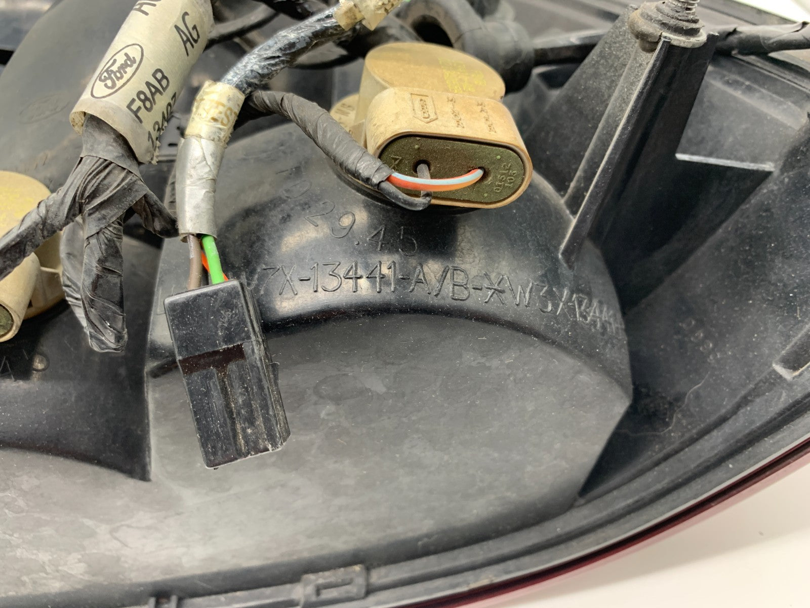 2000-2011 Ford Crown Victoria Driver Side Tail Light Taillight OEM C01B50010