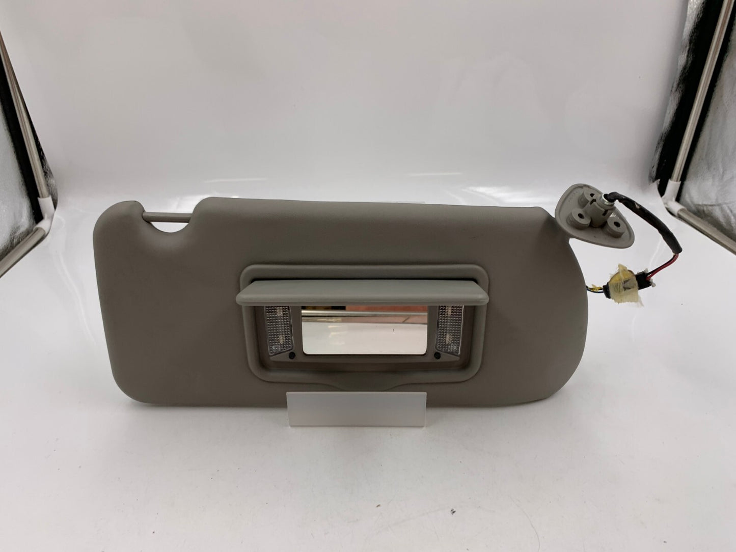 2003-2007 Cadillac CTS Passenger Sun Visor Gray Illuminated OEM A01B48012