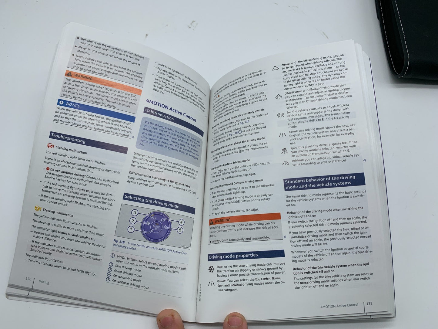 2019 Volkswagen Atlas Owners Manual Set with Case OEM C04B09007