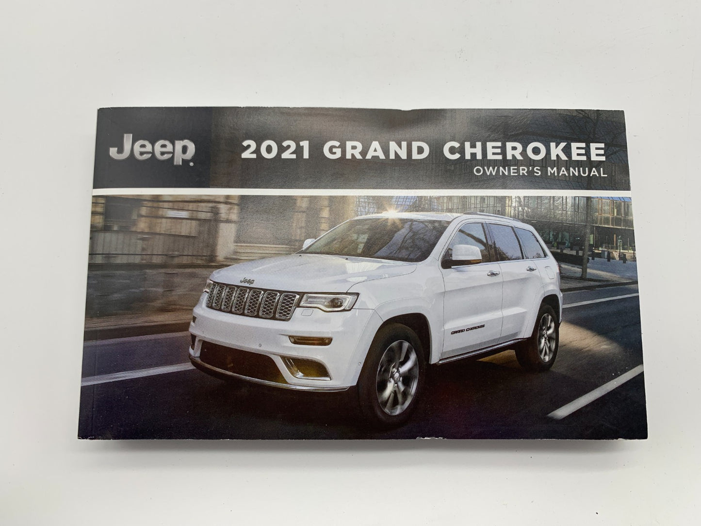 2021 Jeep Grand Cherokee Owners Manual Set with Case OEM B03B24011