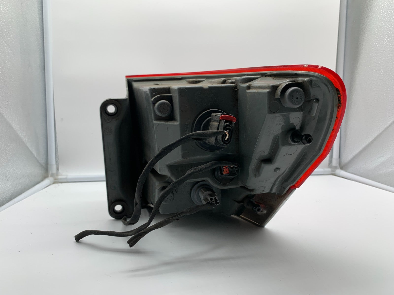 2015-2021 Jeep Grand Cherokee Driver Side Tail Light Taillight OEM B04B11045