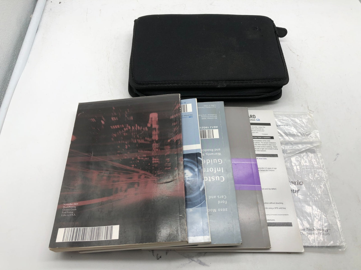 2010 Ford Fusion Owners Manual Set with Case OEM A03B20002