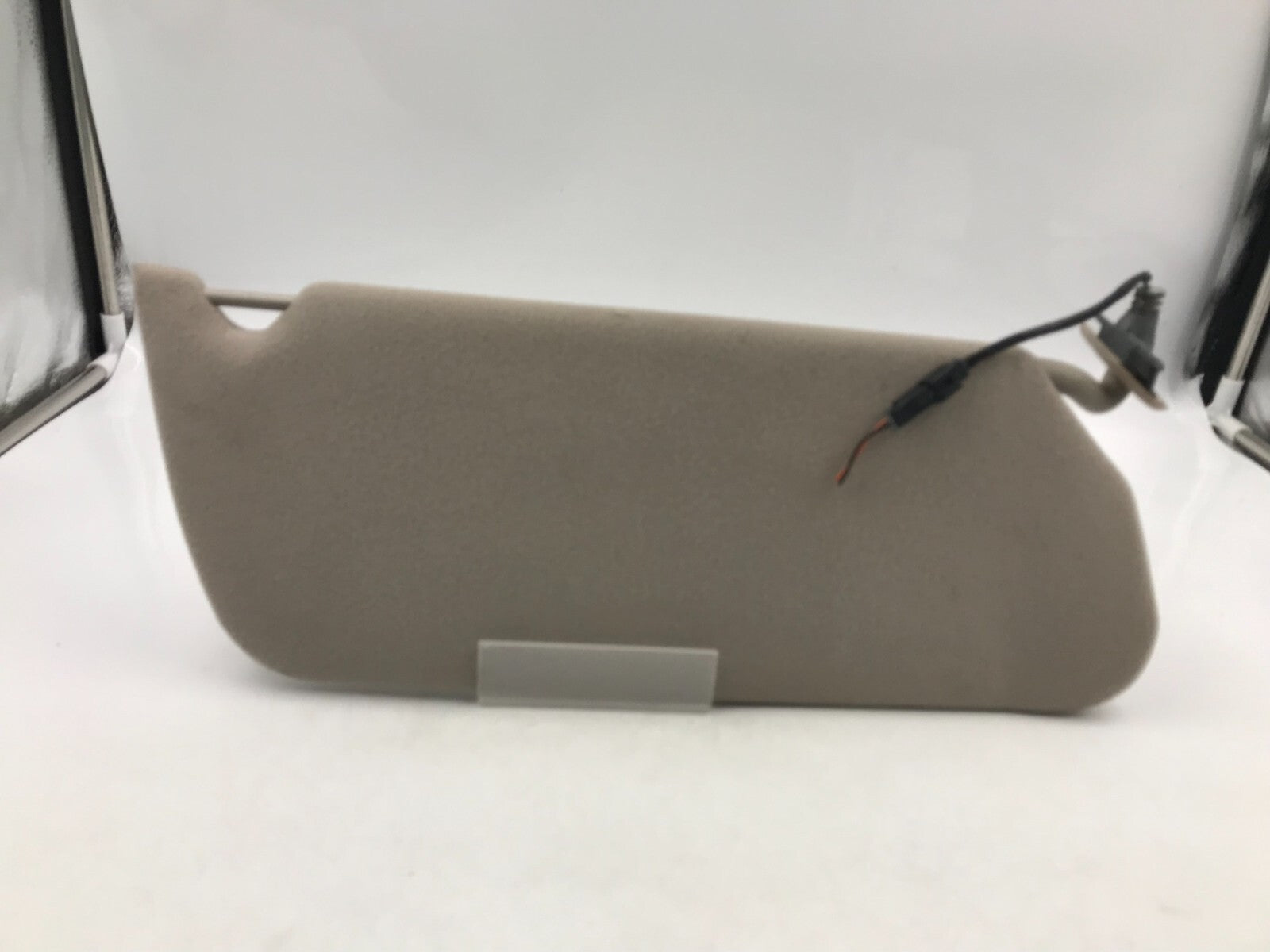 1998-1999 Cadillac Deville Driver Sun Visor Gray Illuminated OEM E01B41081