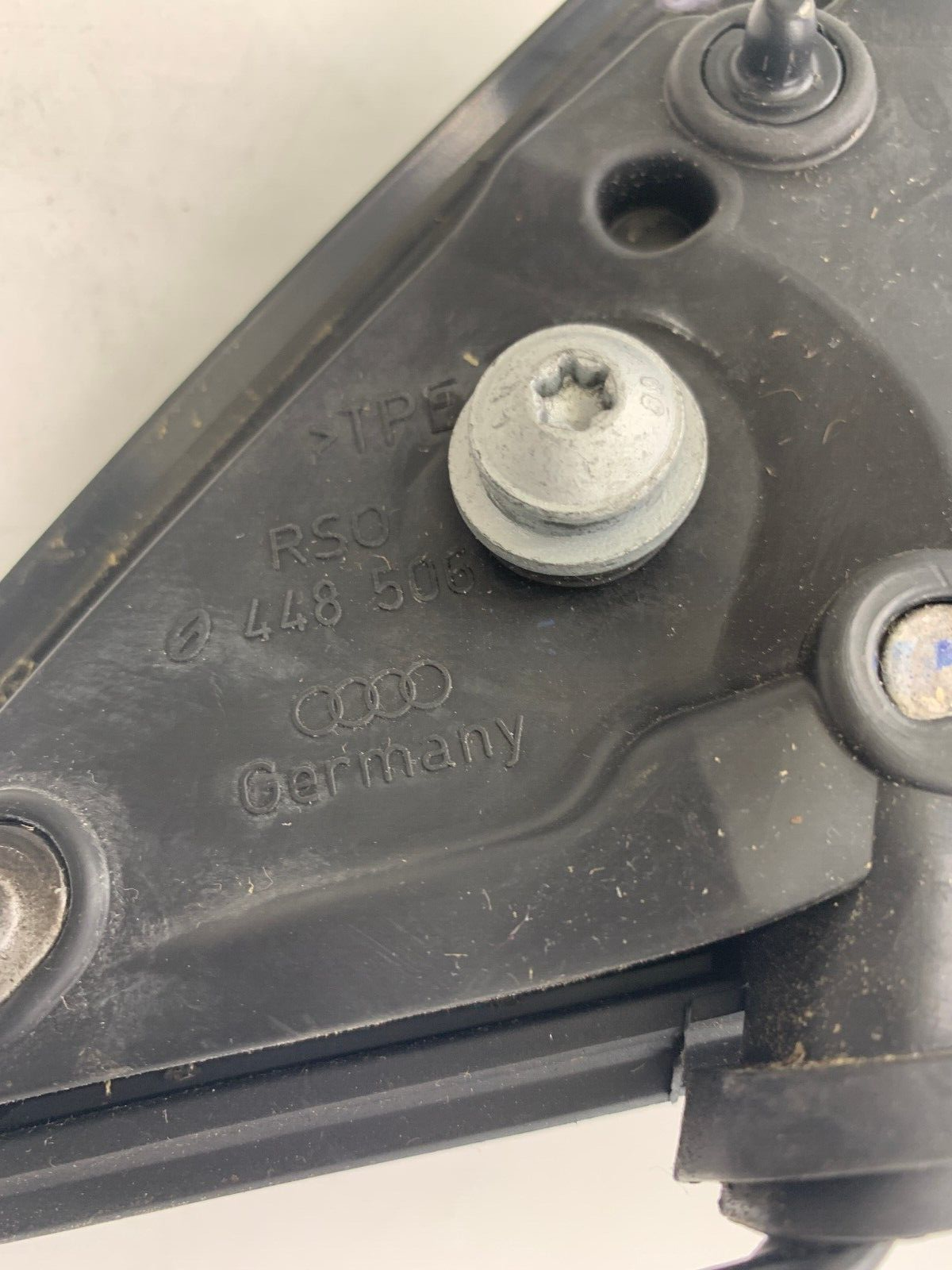 2007-2008 Audi S6 Passenger Side Power Door Mirror Silver No Mirror E04B12015